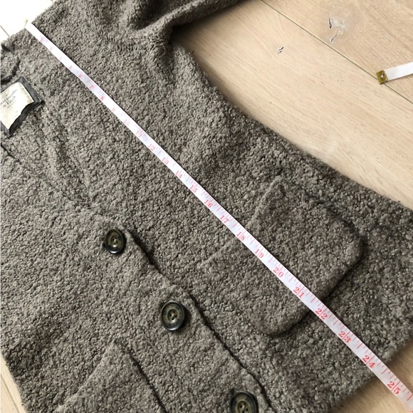 Abercrombie & Fitch Boucle Yarn Pocket Cardigan in Light Brown Size XS - Picture 10 of 13